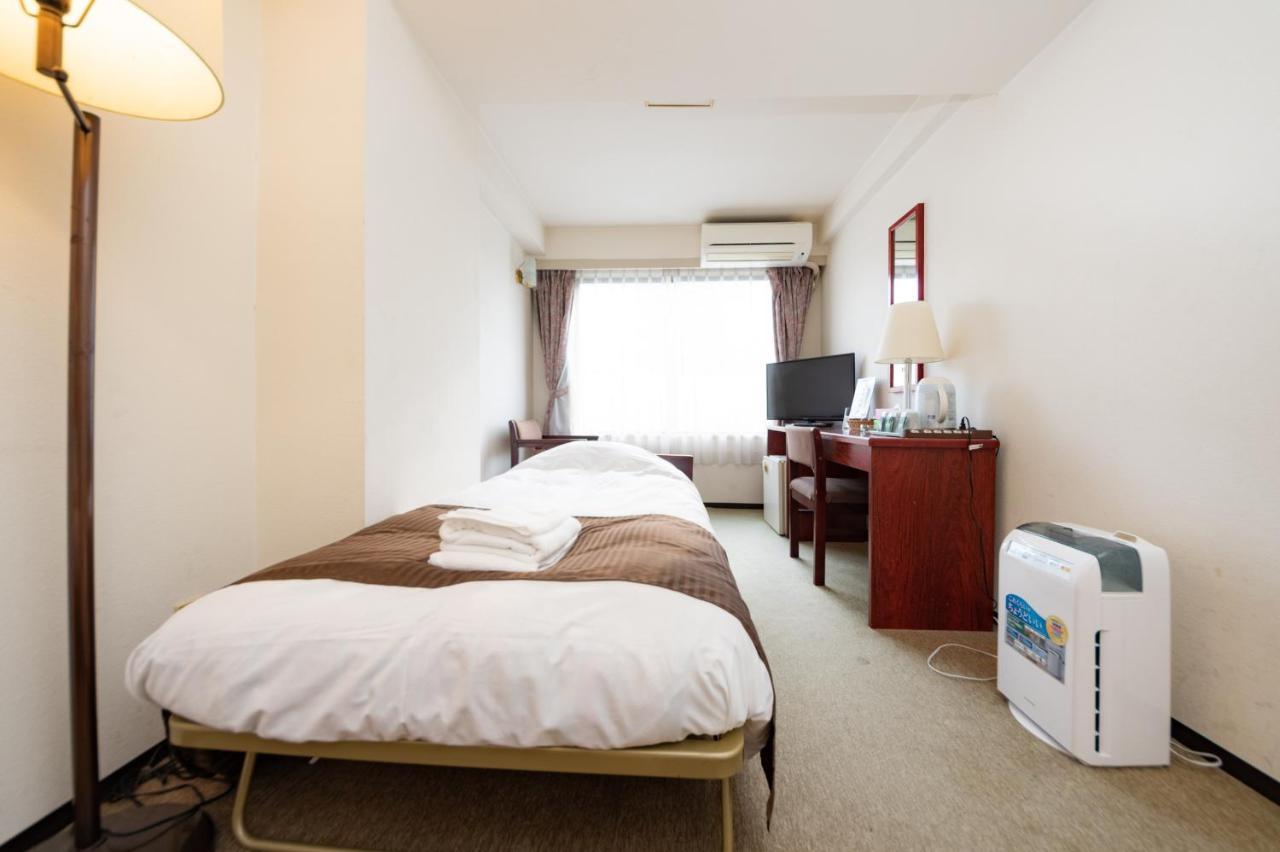 טוקיו Sky Heart Hotel Koiwa מראה חיצוני תמונה